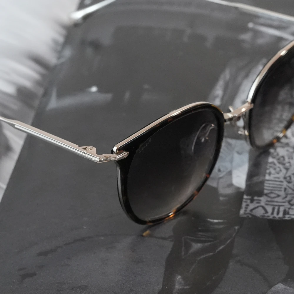 Eque.M Monroe Talk col.DT