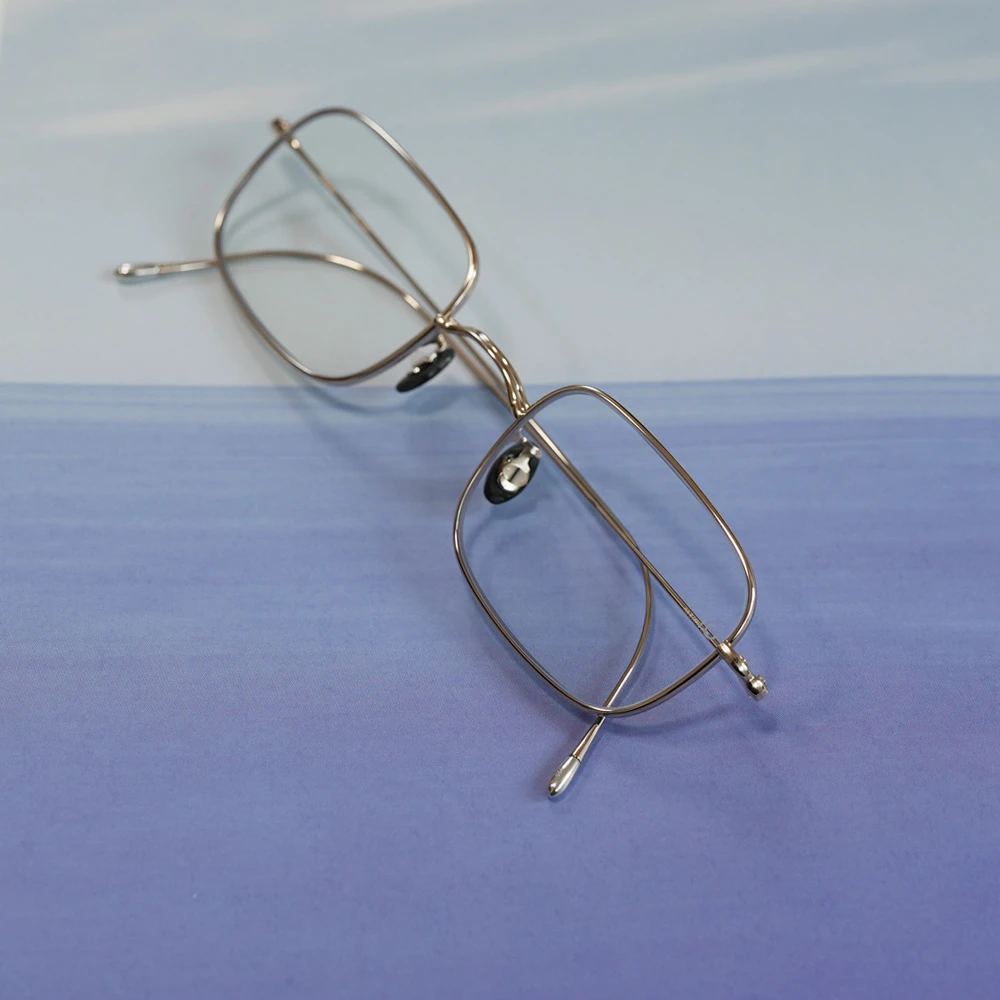 10 EYEVAN no.8(49 col.2S