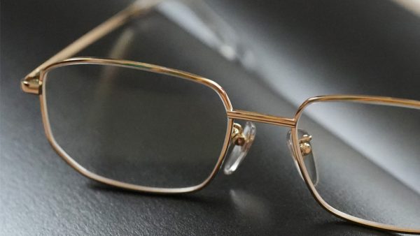 18金、シルバー925、バッファローホーン｜希少性の高い特別な素材のメガネフレーム